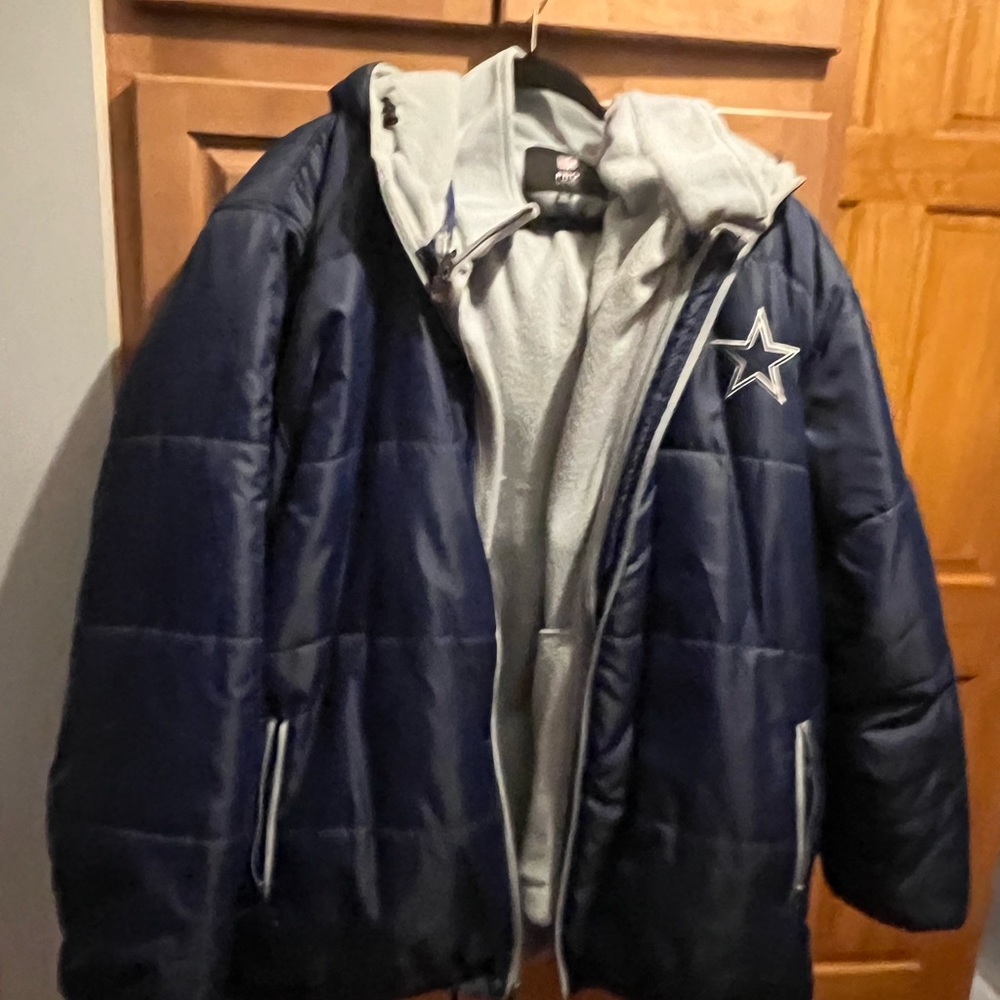 3XNFL, pro line, warm Dallas, cowboy jacket gently worn excellent make offer